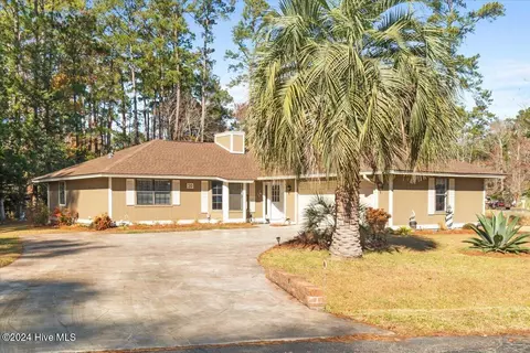 20 Bayberry Cir, Carolina Shores, NC 28467