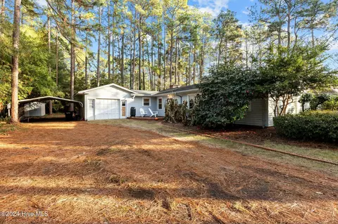 Exterior - 192 Thorne Rd, Pinehurst, NC 28374 photo 4 of 9