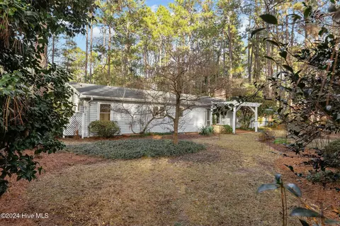 Exterior - 192 Thorne Rd, Pinehurst, NC 28374 photo 3 of 9
