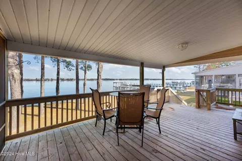 253 Portside Dr, Chocowinity, NC 27817 photo 46