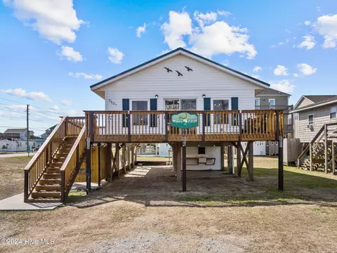 7501 9th Ave, North Topsail Beach, NC 28460