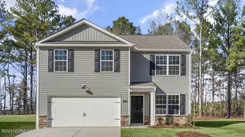 2136 Montalvan Dr, Greenville, NC 27834