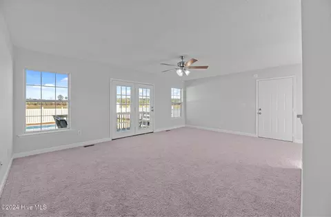 Living - 4572 Wyse Fork Rd, Dover, NC 28526 photo 2 of 2