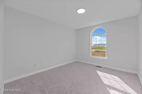 Bedroom - 4572 Wyse Fork Rd, Dover, NC 28526 photo 1 of 5