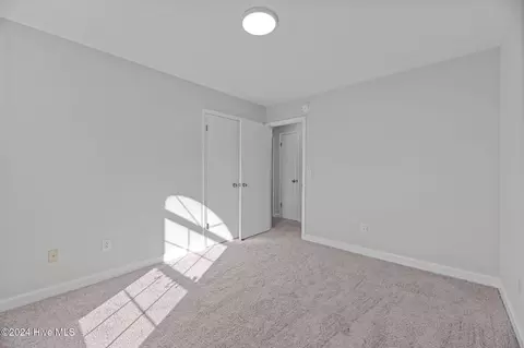 Bedroom - 4572 Wyse Fork Rd, Dover, NC 28526 photo 2 of 5