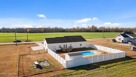 View/Area - 4572 Wyse Fork Rd, Dover, NC 28526 photo 2 of 5