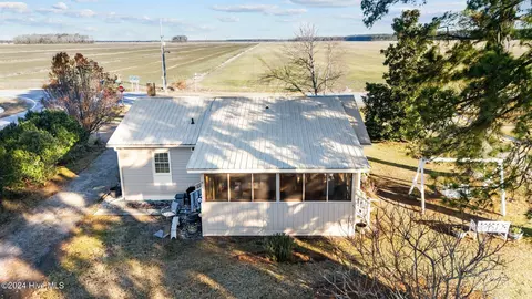 Exterior - 19 Nc 306 Hwy N, Bath, NC 27808 photo 7 of 8