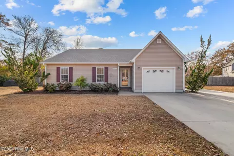2522 E Forest Dr #A, Newport, NC 28570