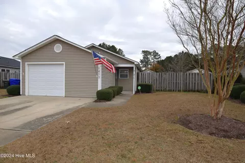 1413 Westpark Dr, Greenville, NC 27834