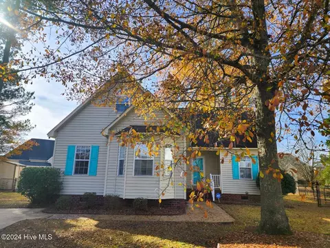 2422 Wedgewood Cir, Winterville, NC 28590