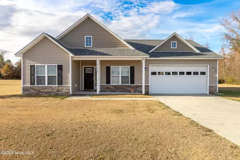 113 Adams Landing Way, Maysville, NC 28555