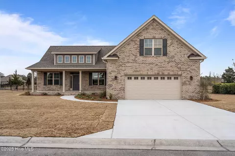 81 Windsor Ct, Hampstead, NC 28443
