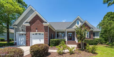 2472 St James Dr, Southport, NC 28461