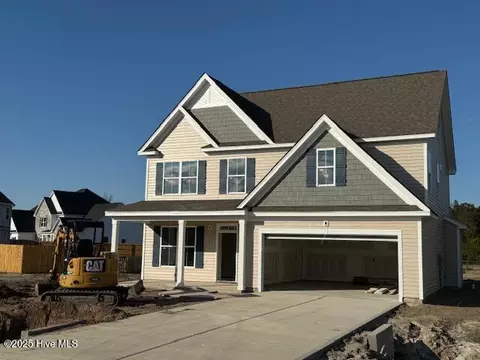 605 Larkspur Ln, Hubert, NC 28539