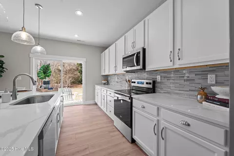 202 S Compass Dr, Grandy, NC 27939 photo 9