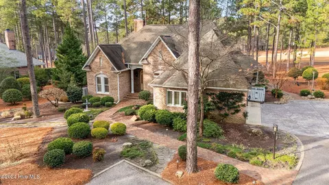 54 Mcmichael Dr, Pinehurst, NC 28374 photo 3