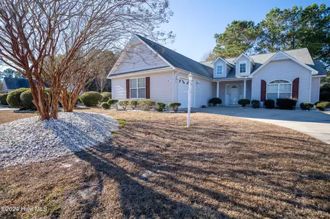401 Jasmine N #401, Swansboro, NC 28584