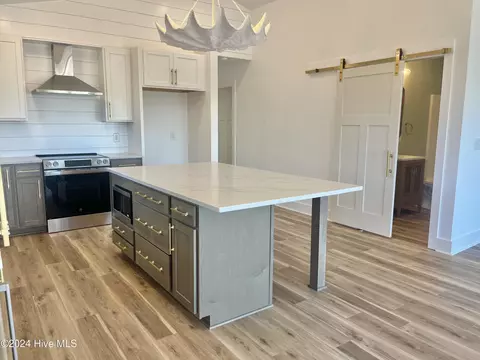 1004 E Fort Macon Rd, Atlantic Beach, NC 28512