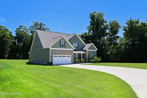 492 Old 30 Rd, Jacksonville, NC 28546