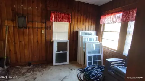 244 Fourth St, Ayden, NC 28513 photo 5