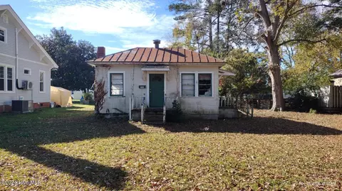 244 Fourth St, Ayden, NC 28513 photo 2