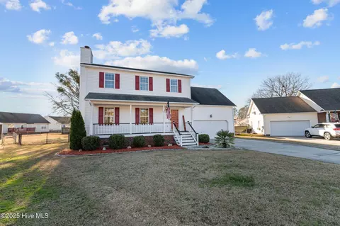 2004 Earls Ct, New Bern, NC 28562