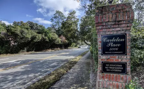 5250 Christian Dr, Wilmington, NC 28403