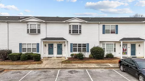 3999 Sterling Pointe Dr #JJJ4, Winterville, NC 28590