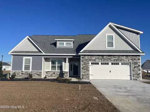 617 Norberry Dr, Winterville, NC 28590