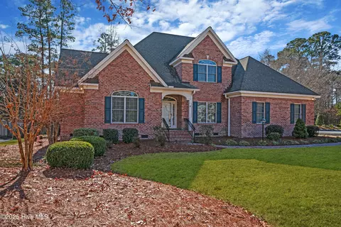 600 Carnoustie Dr, Greenville, NC 27858