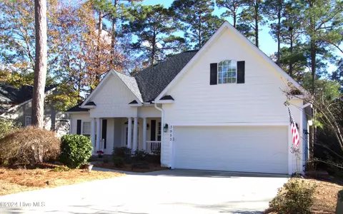 3853 Timber Stream Dr, Southport, NC 28461