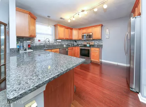 122 Annas Way, Grandy, NC 27939 photo 4