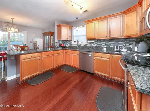 122 Annas Way, Grandy, NC 27939 photo 3