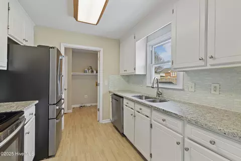Kitchen - 105 Deblyn Ct, Pine Level, NC 27568 photo 2 of 2