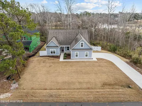 218 S Belvedere Dr, Hampstead, NC 28443
