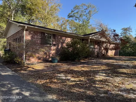 110 Country Place Rd, Wilmington, NC 28409