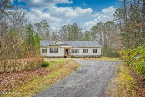 269 E Ridge Rd, Moyock, NC 27958