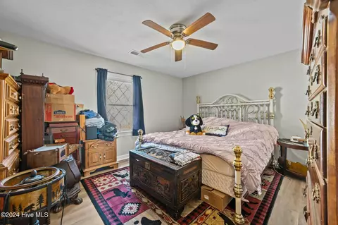 Bedroom - 325 Clark Rd, Bath, NC 27808 photo 4 of 4