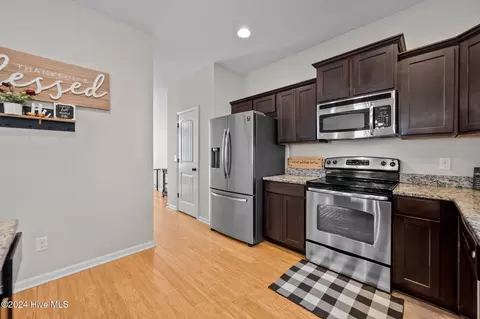 110 Roughleaf Trl, Hampstead, NC 28443 photo 12