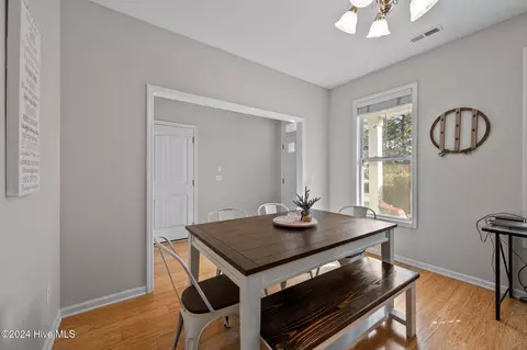 110 Roughleaf Trl, Hampstead, NC 28443 photo 6