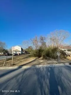 209 E Hicks St, Edenton, NC 27932