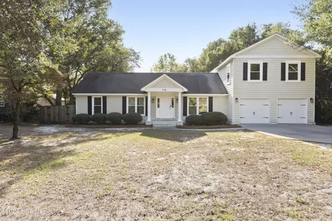 318 Longstreet Dr, Wilmington, NC 28412
