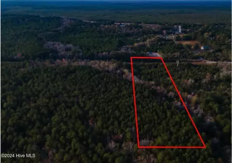 8 Hardison Dr, Hampstead, NC 28443