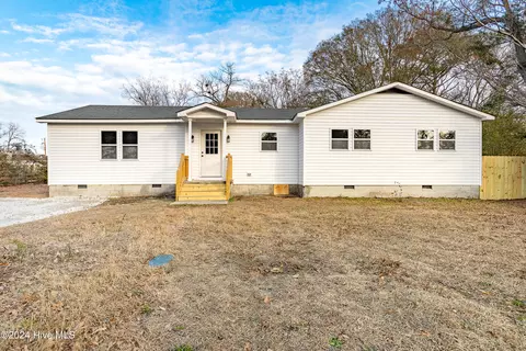 1808 Emerson St, New Bern, NC 28562