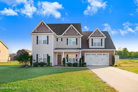 104 E Lake Dr, Goldsboro, NC 27534