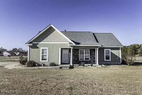 7820 Sadie Rd, Kenly, NC 27542