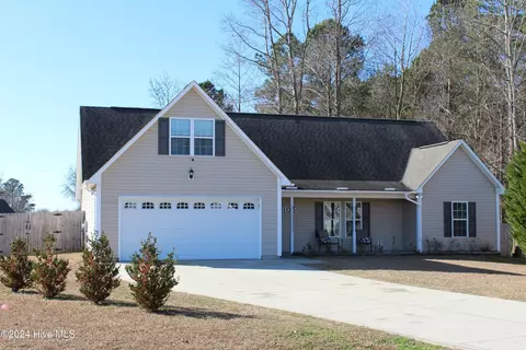 105 Serena Mariah Ct, Beulaville, NC 28518