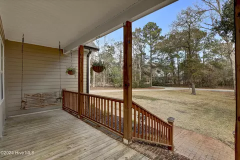 Exterior - 516 N Line Dr, Hampstead, NC 28443 photo 1 of 8