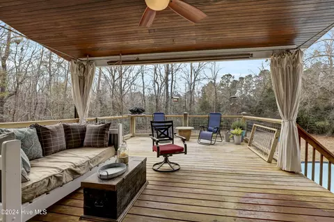 Exterior - 516 N Line Dr, Hampstead, NC 28443 photo 2 of 8