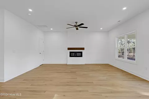 548 Bald Eagle Dr, Vass, NC 28394 photo 6
